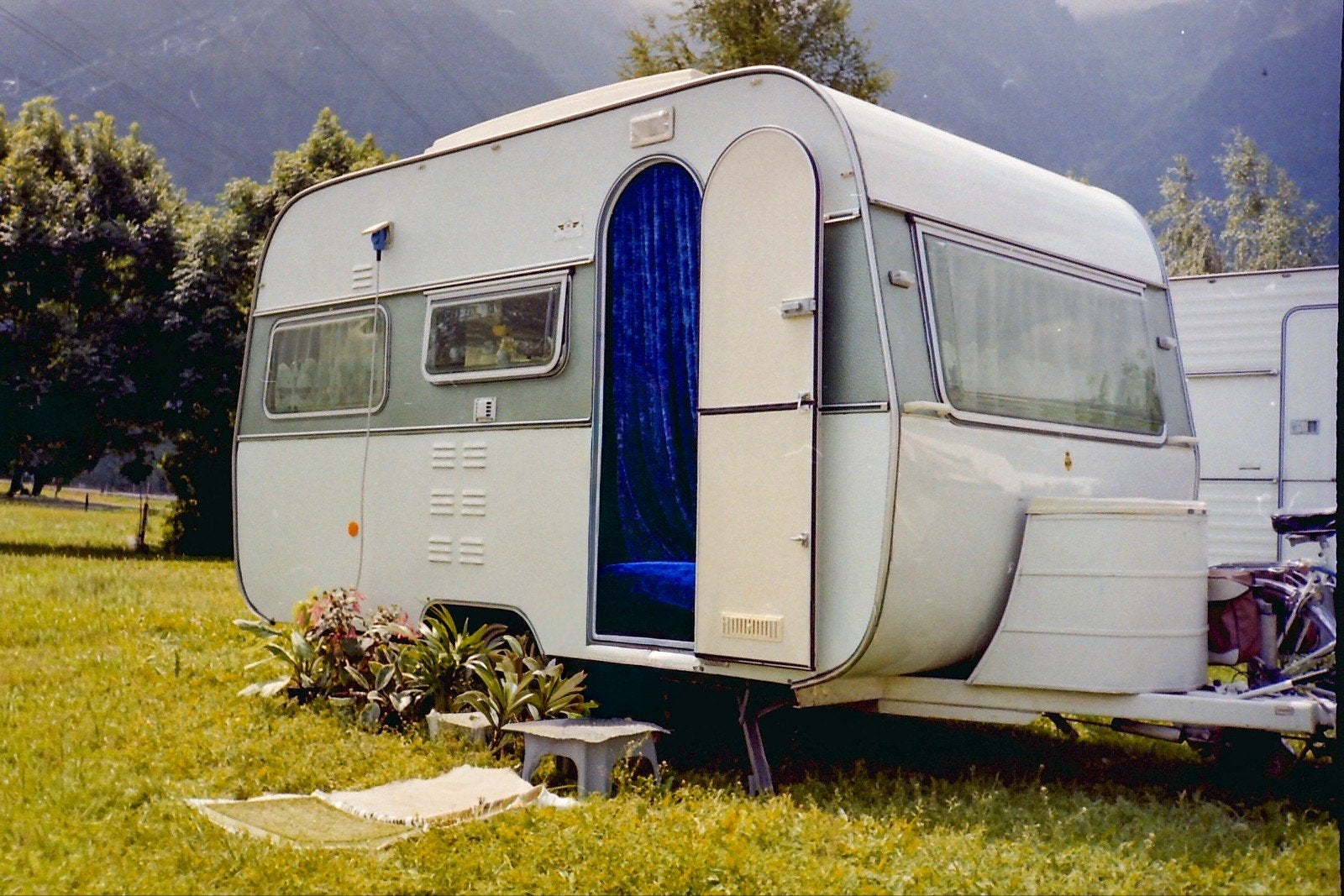 Caravane De Reu avec 2 auvents, Caravanes & Camping, Autres marques, Auvent, Jusqu'à 4 m, Particulier