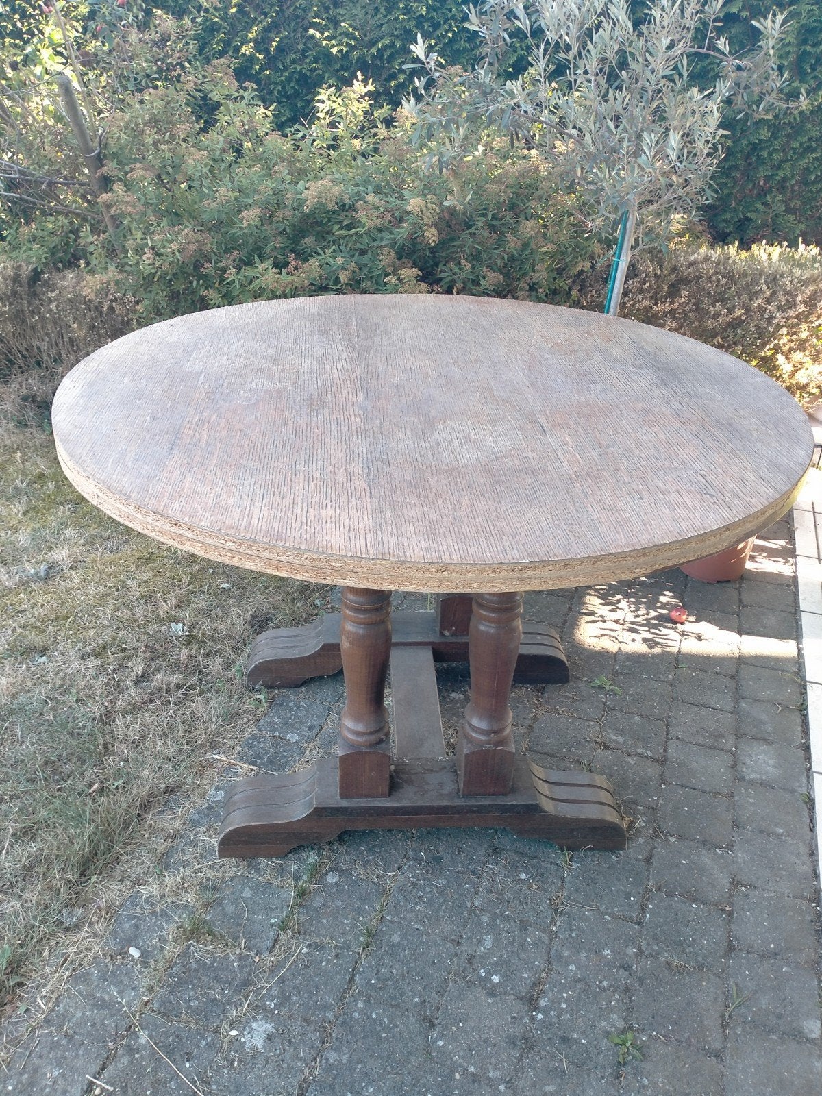 table ronde gratuite, Jardin & Terrasse, Enlèvement, Utilisé, Rond, Bois