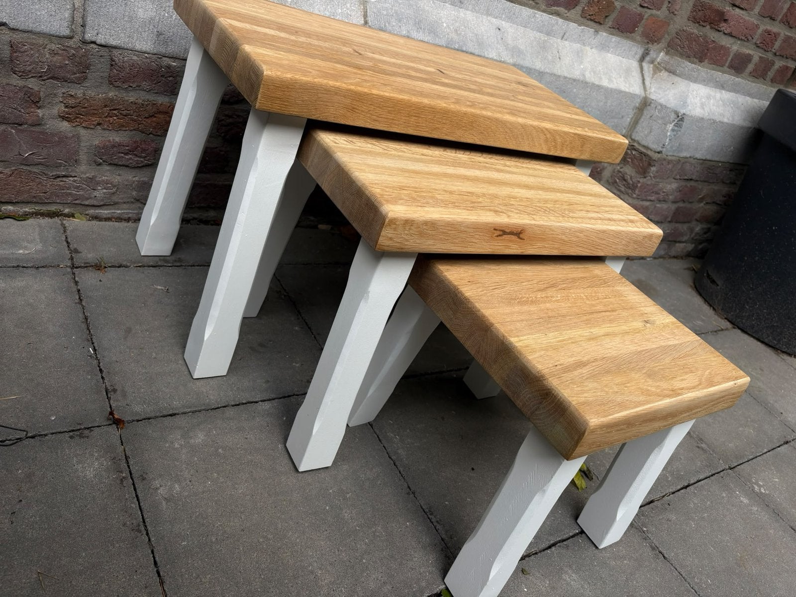 Prachtige set van 3 landelijke bijzettafels, Tuin en Terras, Ophalen, Zo goed als nieuw