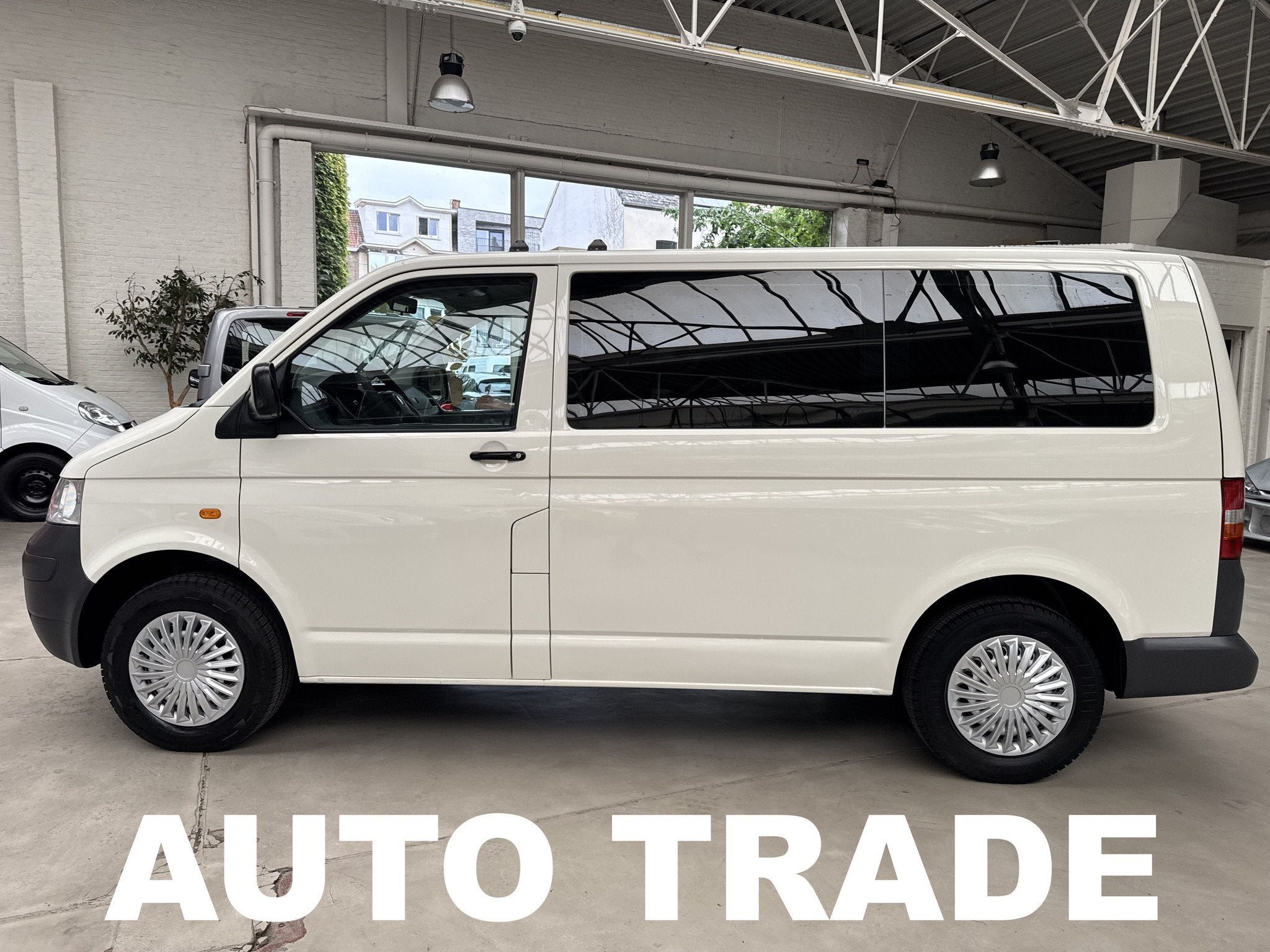 Volkswagen Transporter 8+1 Zitplaatsen | 1ste Eig. | 1 Jaar, Auto's, Volkswagen, Voorwielaandrijving, 4 deurs, Monovolume, Gebruikt