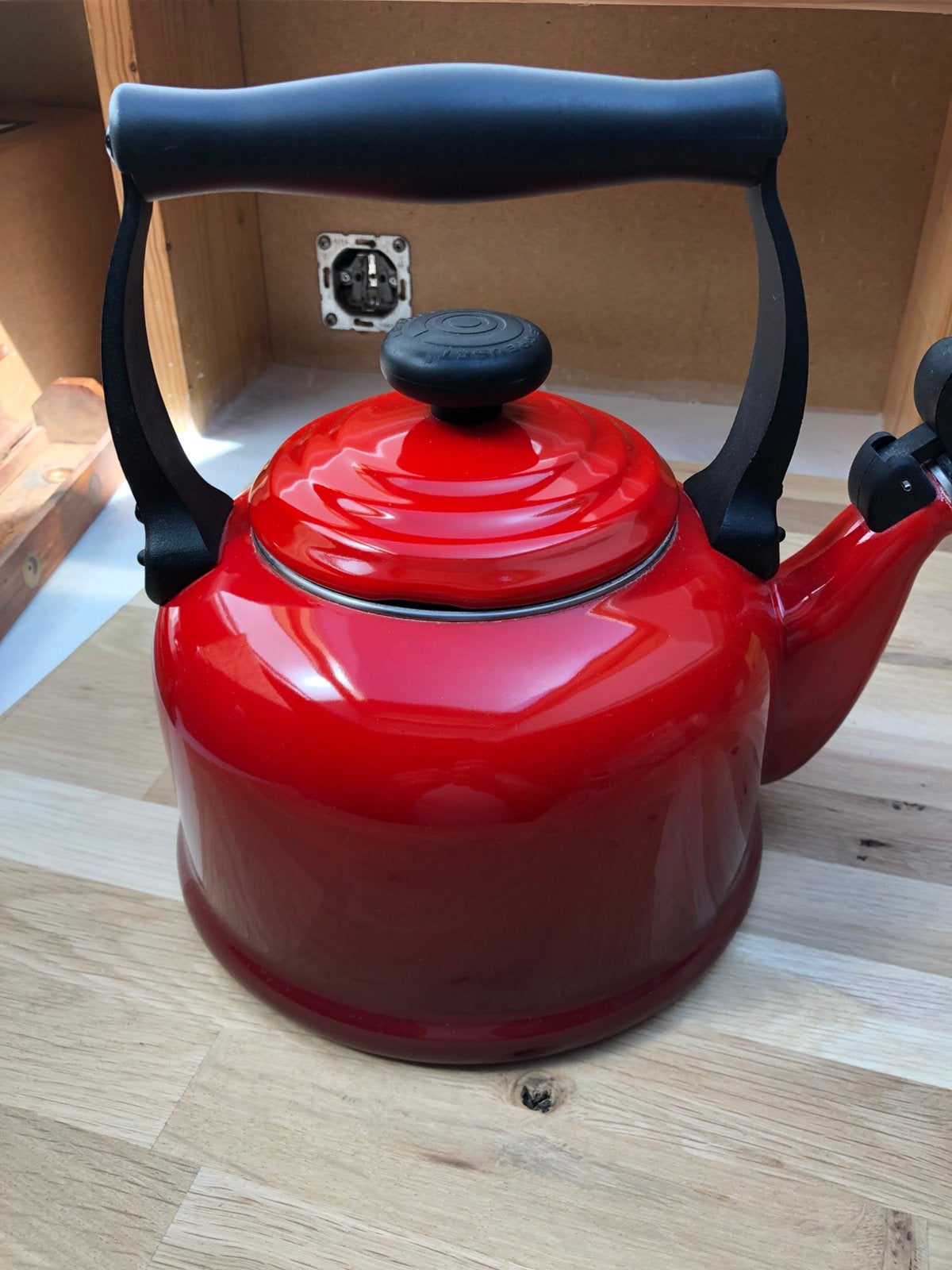 Bouilloire traditionnelle Le Creuset, 2,1 L, rouge, Le Creuset, Rouge, Enlèvement ou Envoi, Autres matériaux