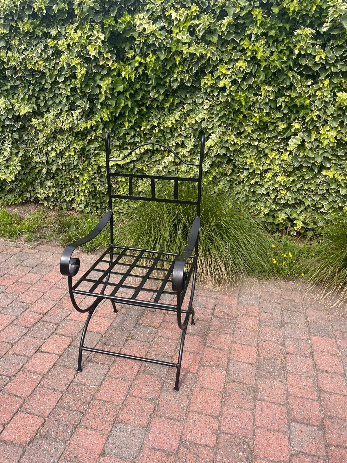 6 gietijzeren stoelen, Ophalen, Zo goed als nieuw