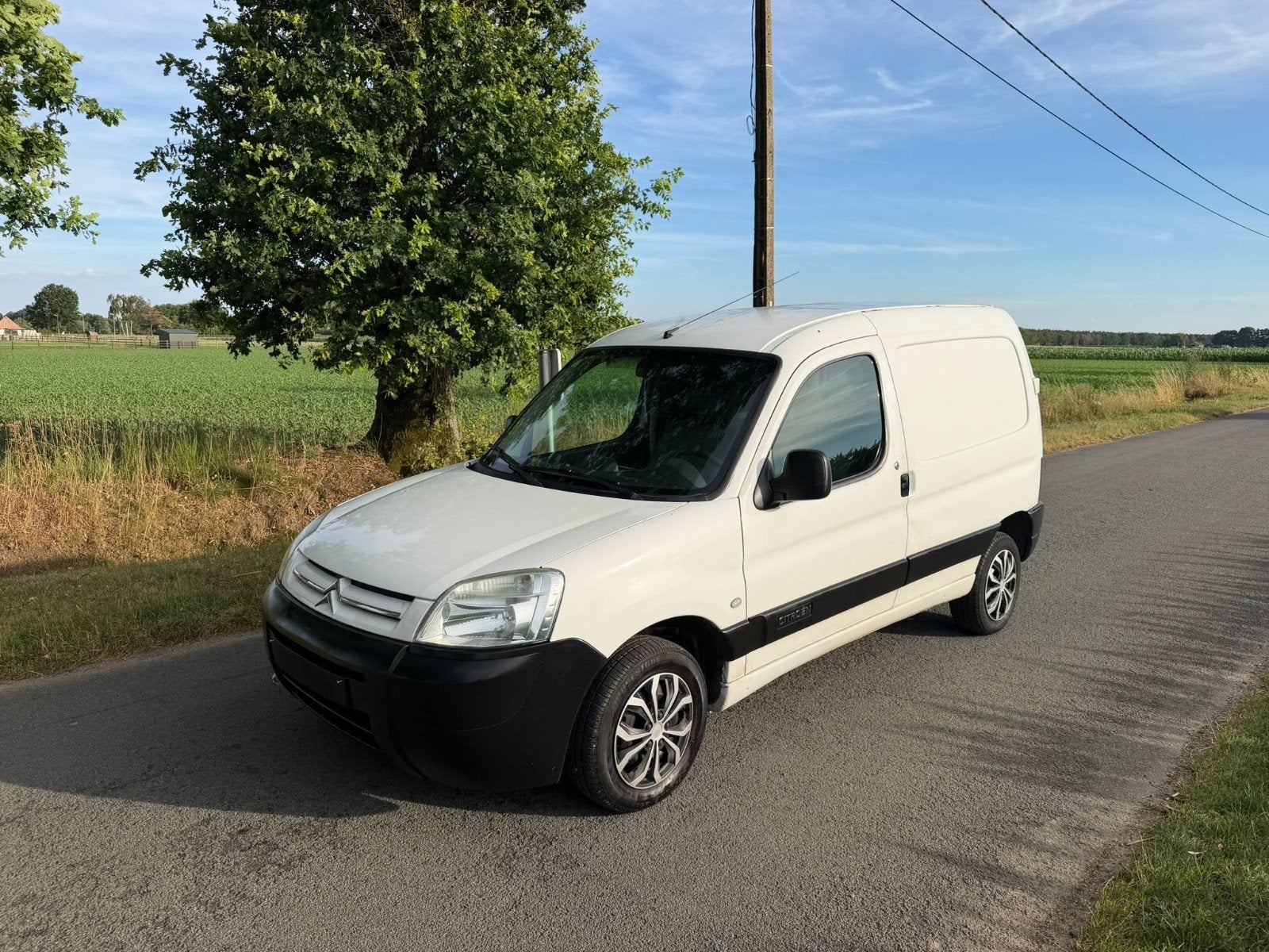 👉Nieuwe Distr.Riem❗️Gekeurd️✅️ 2003 1.9d⛽️229 000 km❗️, Auto's, Bestelwagens en Lichte vracht, Particulier, Citroën, Diesel, 4 deurs