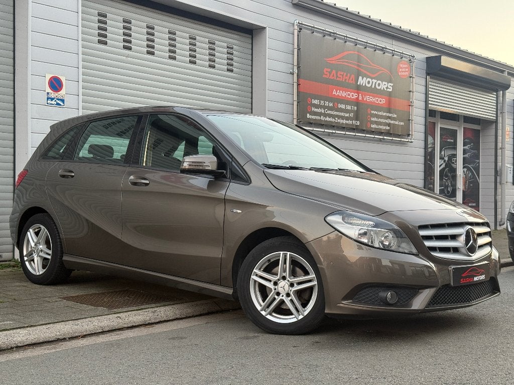 Mercedes-Benz B180 1.6 Benzine | Mooie staat | 12MGarantie, Auto's, Voorwielaandrijving, Stof, 4 cilinders, Bruin