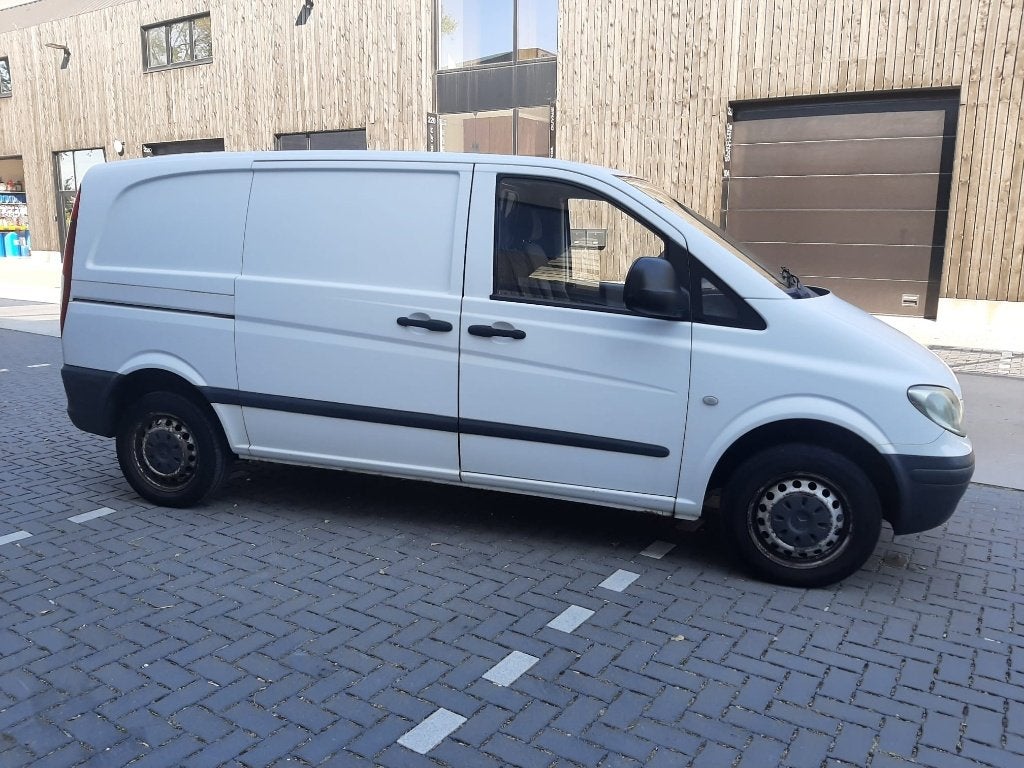 Mercedes Vito 109 Cdi 2.1 Airco, Auto's, Mercedes-Benz, 4 cilinders, 1820 kg, Wit, Grijs