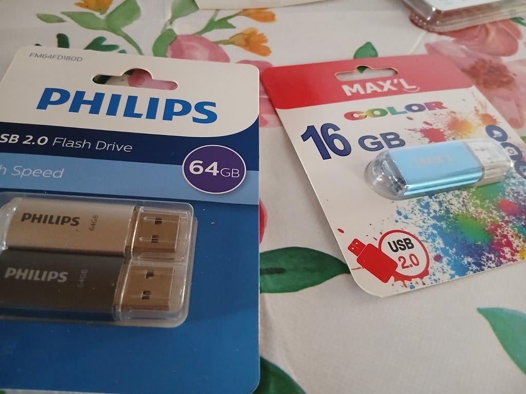 Clé usb, Audio, Tv en Foto, Foto | Geheugenkaarten, Ophalen, Nieuw, 64 GB