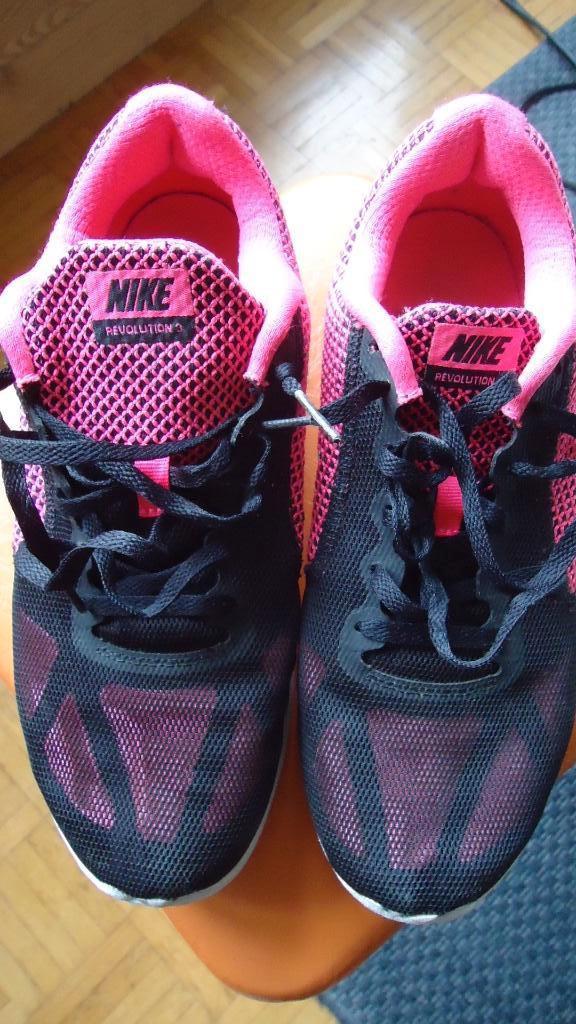 Sportschoenen Nike maat 40, Sports & Fitness, Course, Jogging & Athlétisme, Enlèvement ou Envoi, Comme neuf, Chaussures de course à pied