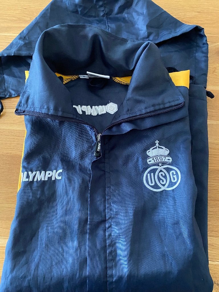 Veste coupe-vent et sweatshirt Union Saint Gilloise, Sports & Fitness, Football, Taille S, Enlèvement ou Envoi, Neuf, Survêtement