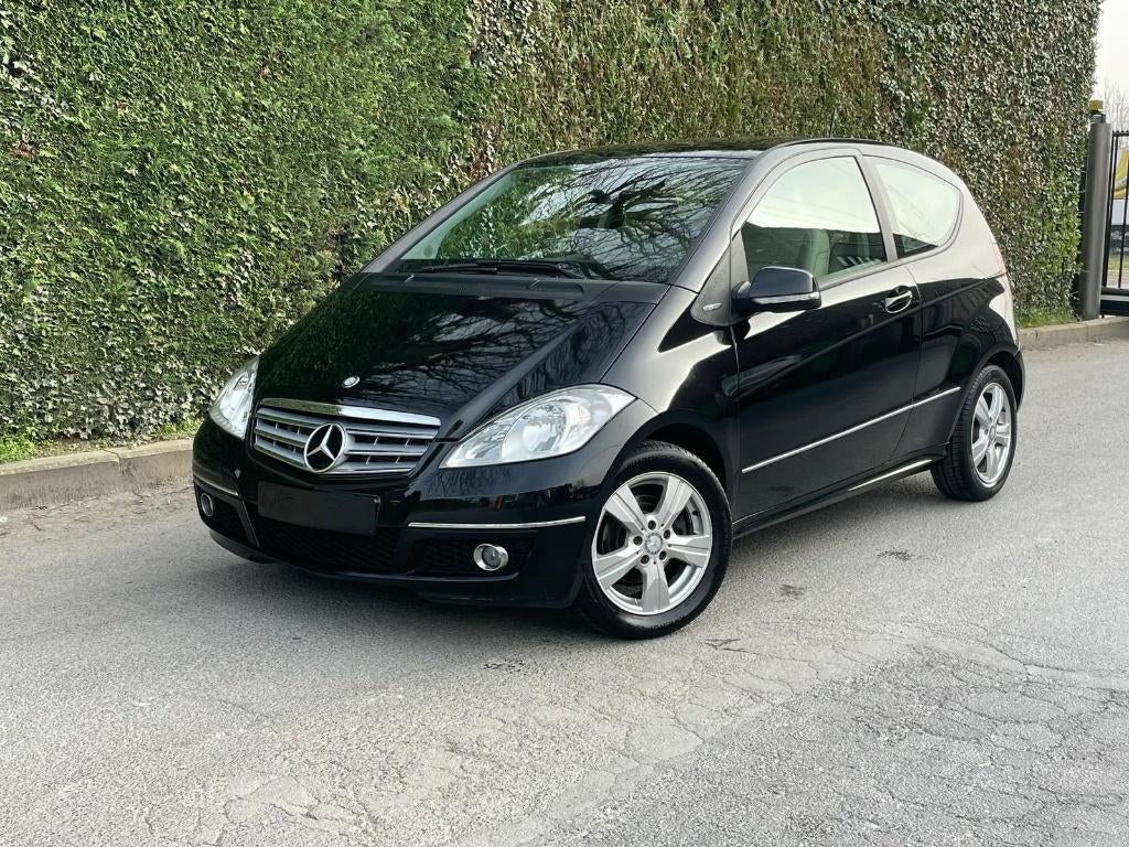 Mercedes-Benz A 160 /1.5i/ 2011/75000.km/1er propriétaire, Auto's, Mercedes-Benz, Voorwielaandrijving, 1498 cc, Beige, 4 cilinders
