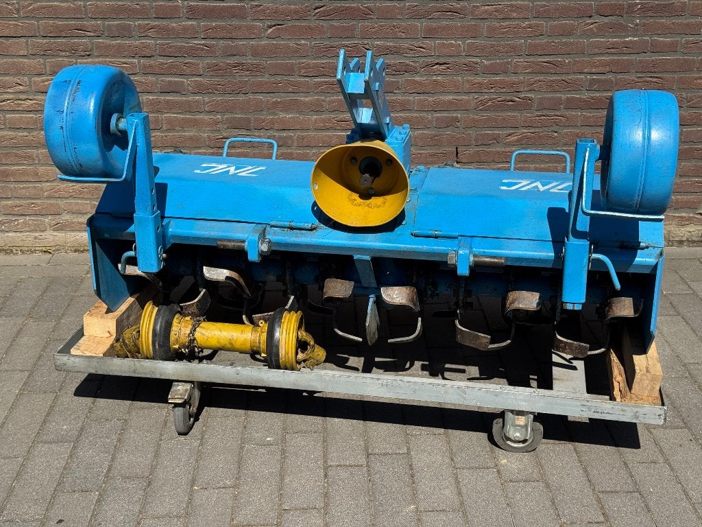 Frees  JNC 135, Zakelijke goederen, Landbouw | Werktuigen, Ophalen