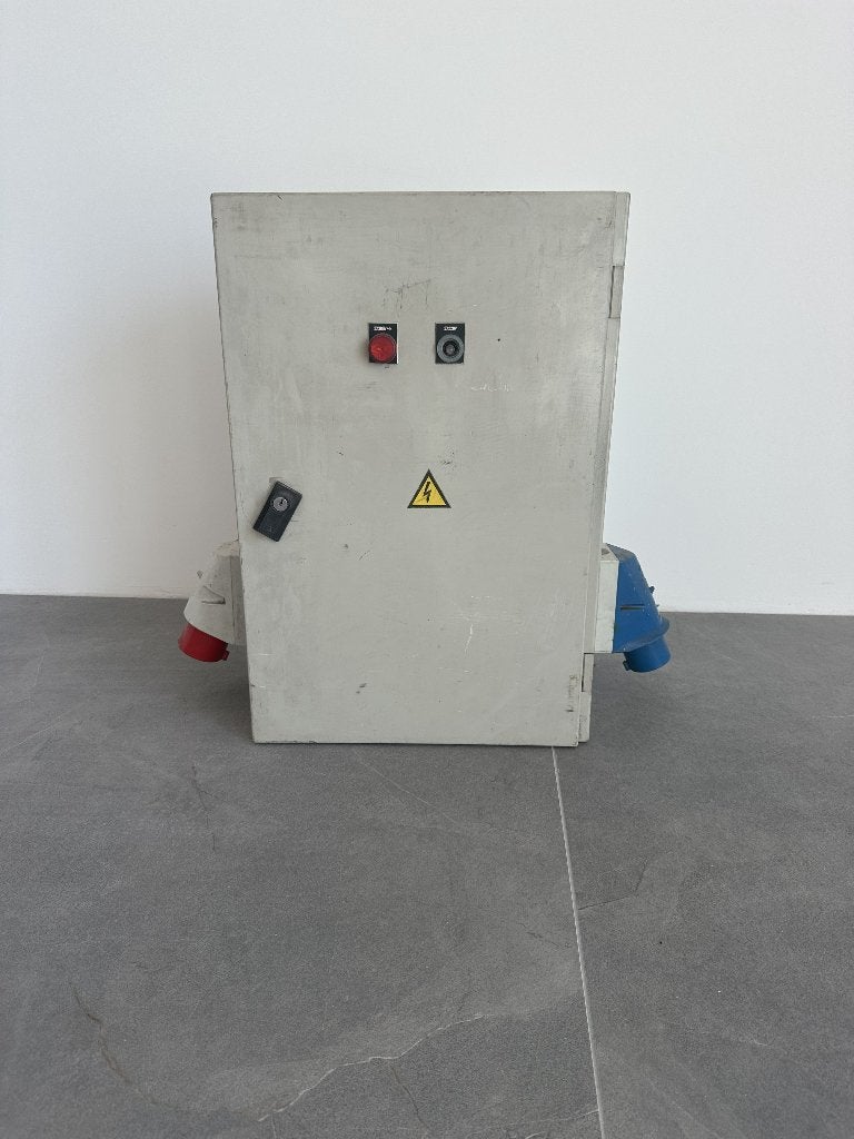 Verdeelkast 400V 32A, Doe-het-zelf en Bouw, Ophalen, Gebruikt, Overige typen