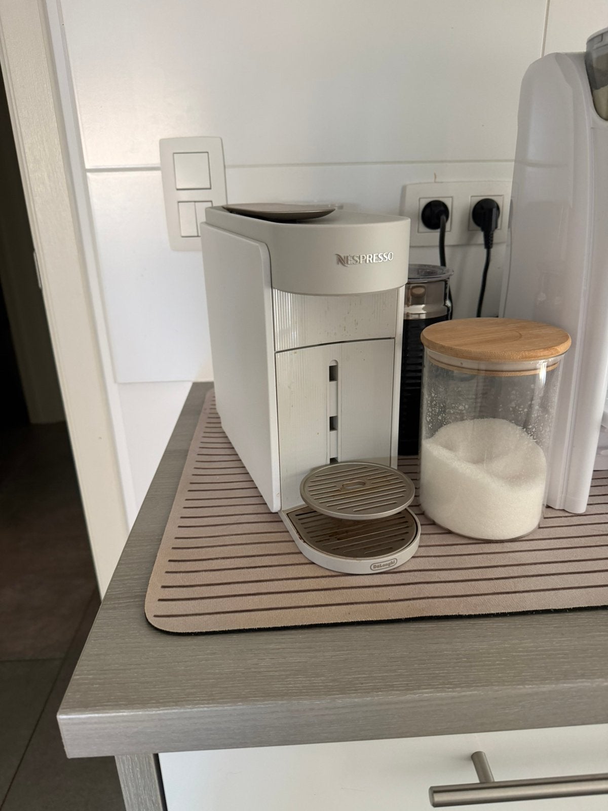 Nespresso delonghi Up 2026, Enlèvement, Comme neuf