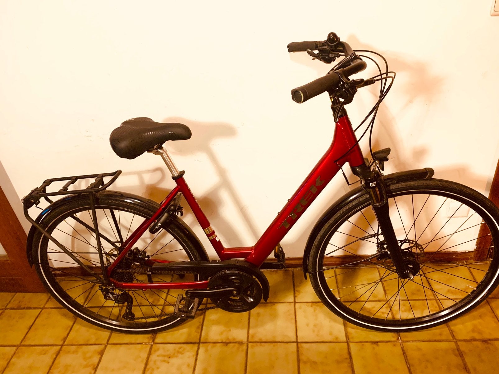 Trek verve 2, Fietsen en Brommers, Gebruikt, (Extra) lage instap, Schijfrem, Ophalen