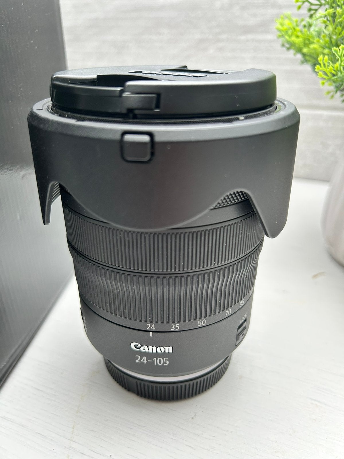 Canon RF 24-105 F4 L, Audio, Tv en Foto, Foto | Lenzen en Objectieven, Ophalen, Zo goed als nieuw