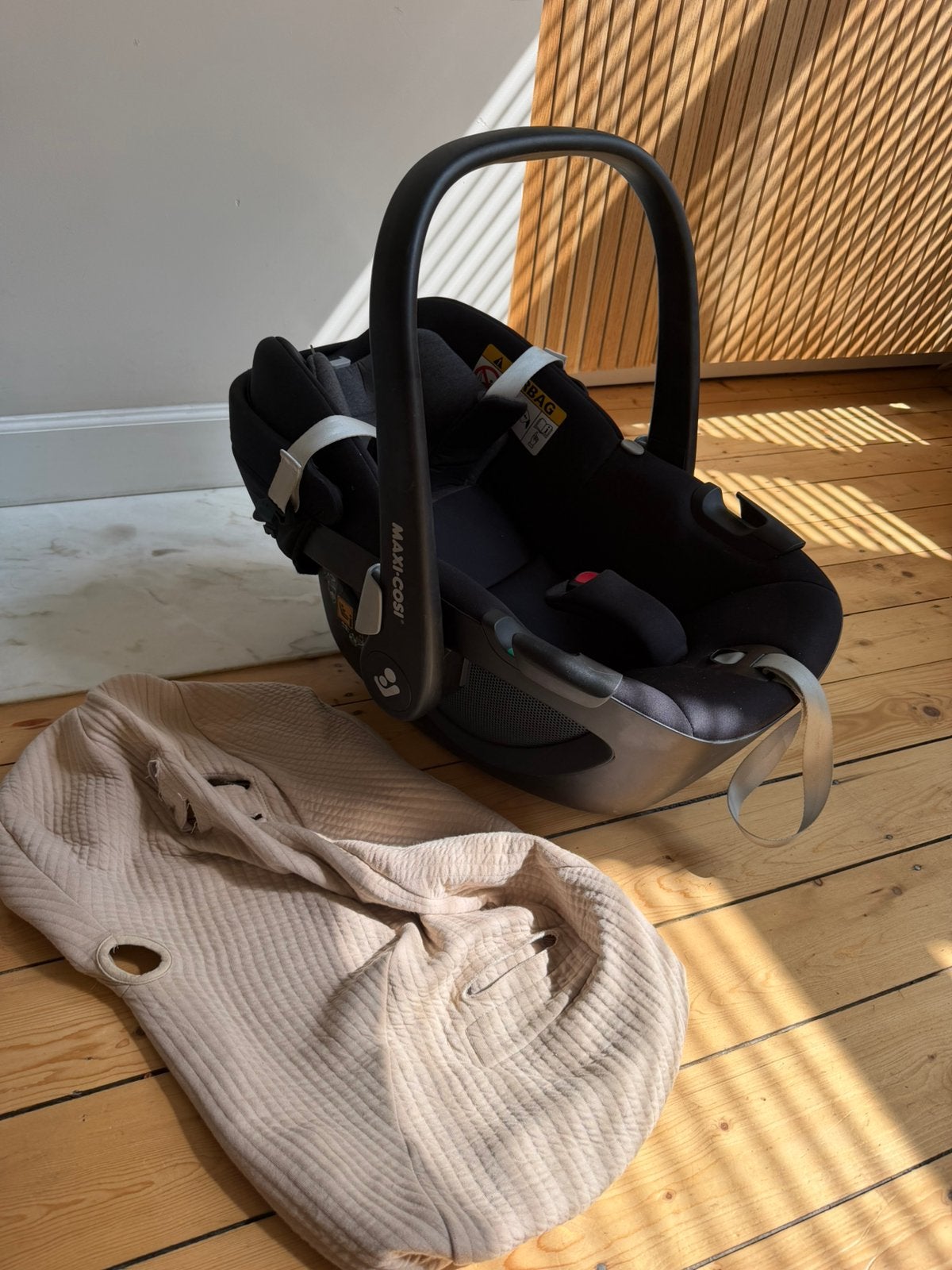 Maxi cosi Pebble 360 + isofix + hoes, Kinderen en Baby's, Autostoeltjes, Ophalen, Zo goed als nieuw, Isofix