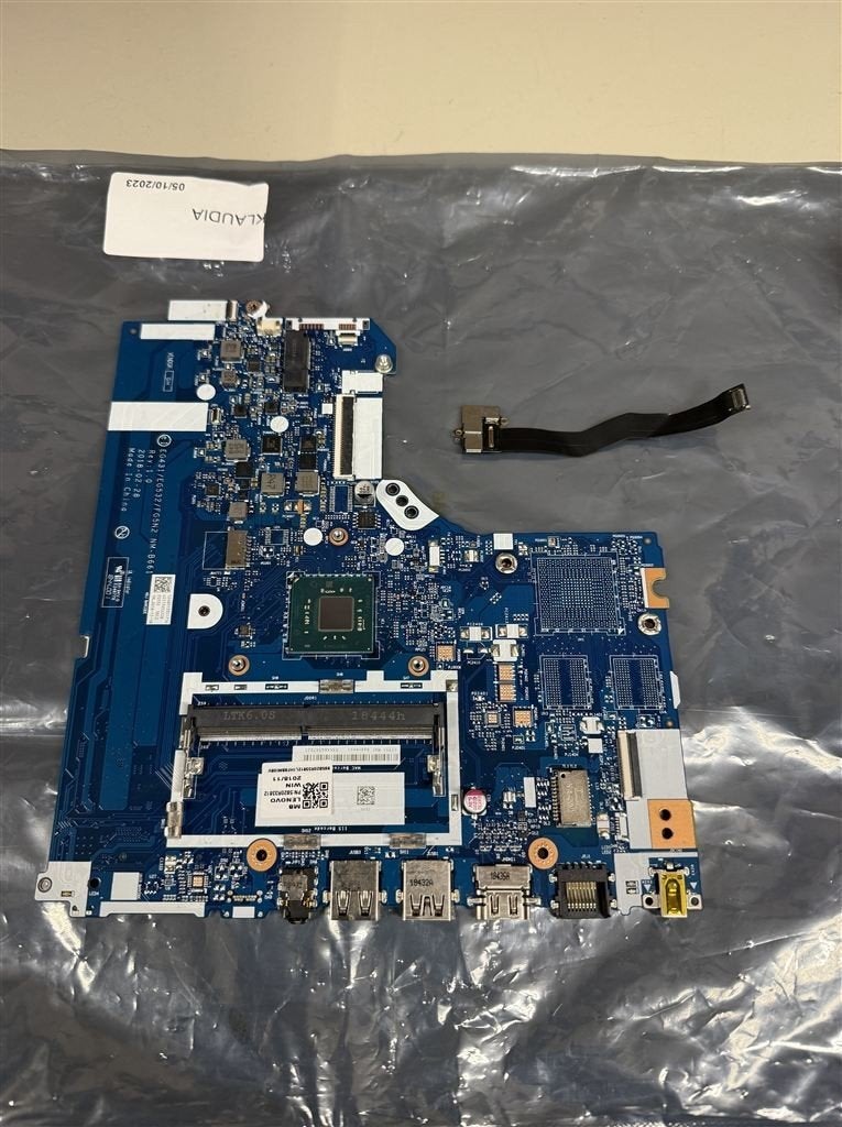 Lenovo IdeaPad 330-15IGM moederbord Pentium N5000 CPU 5B20R3, Computers en Software, Moederborden, Ophalen of Verzenden, Zo goed als nieuw