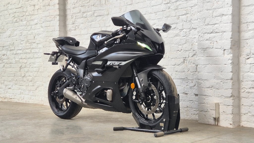 Yamaha R7 2025 Midnight Black 35kW A2 @motomobilia .kortrijk, Entreprise, Occasion, 2 cylindres, Super Sport
