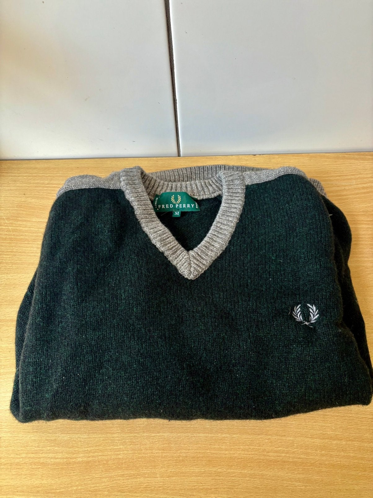 Pull Fred Perry V-Couleur - Taille M, Enlèvement ou Envoi, Comme neuf