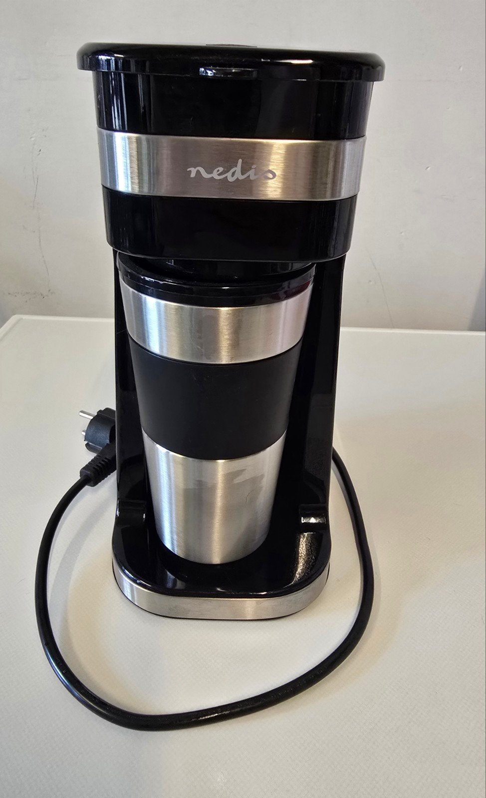 Nedis Koffiezetapparaat met Thermobeker, Elektronische apparatuur, Koffiezetapparaten, Ophalen