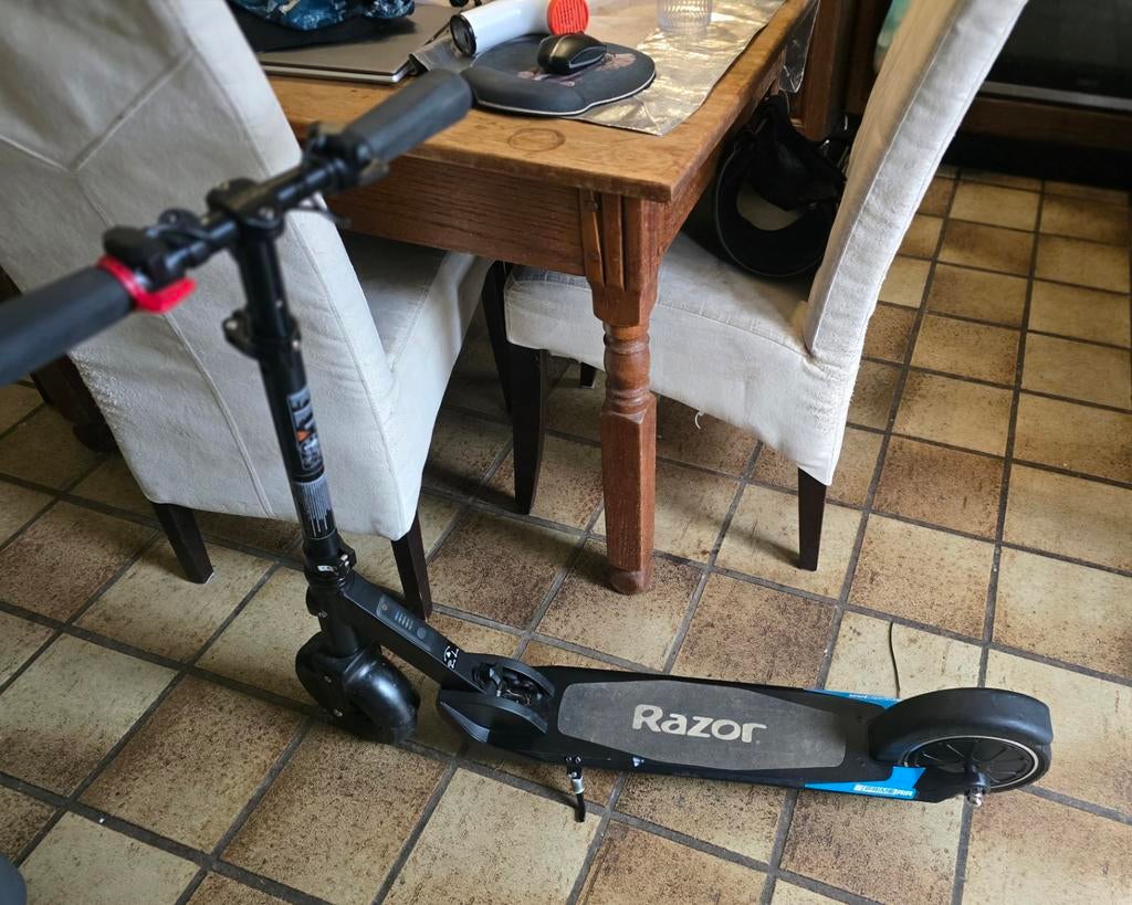 Razor Eprime air electrische step, Ophalen