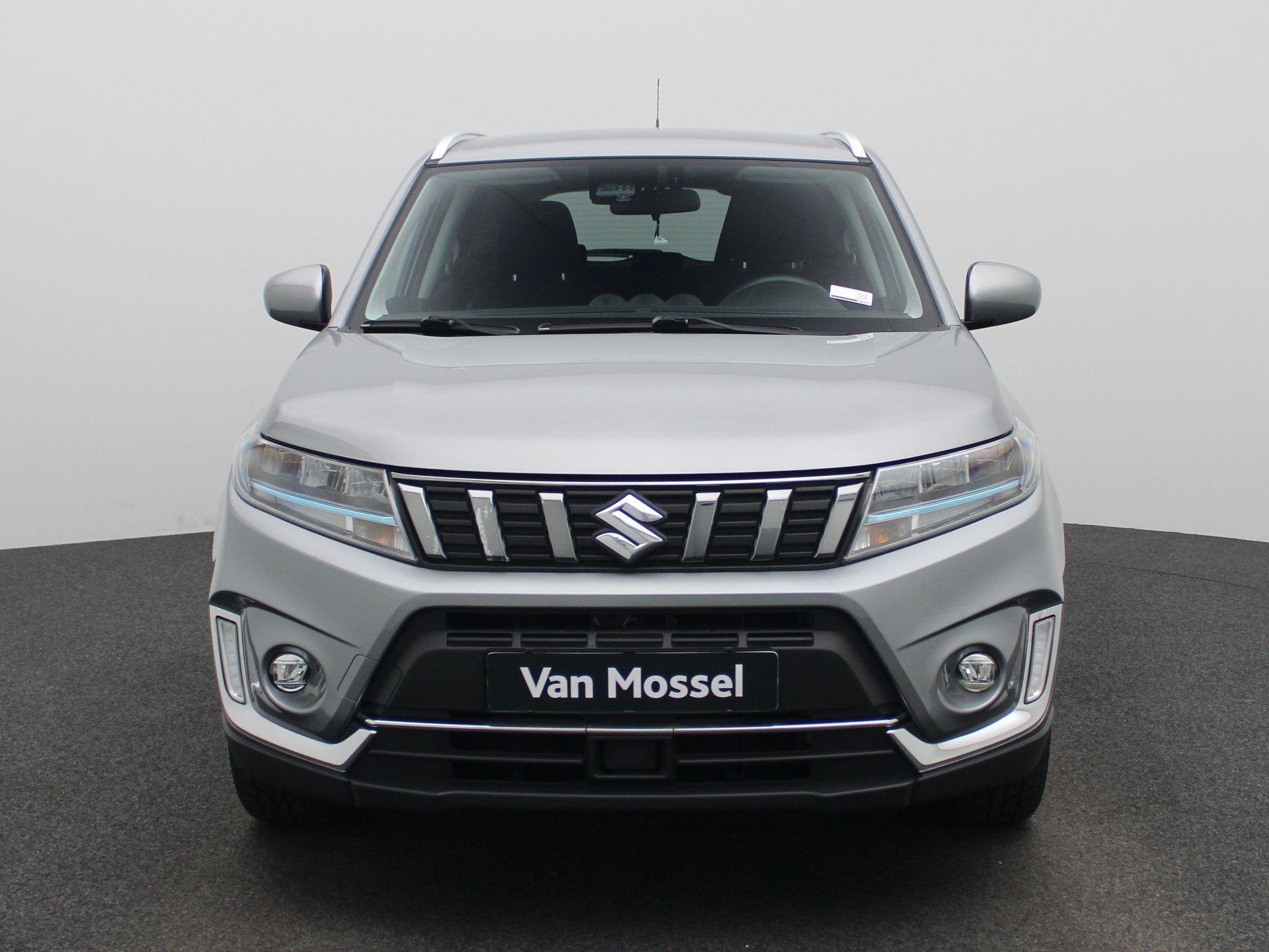Suzuki Vitara 1.5 Grand Luxe+ 2WD A/T Adapt Cruise | Lane as, 75 kW, Stof, Gebruikt, 4 cilinders