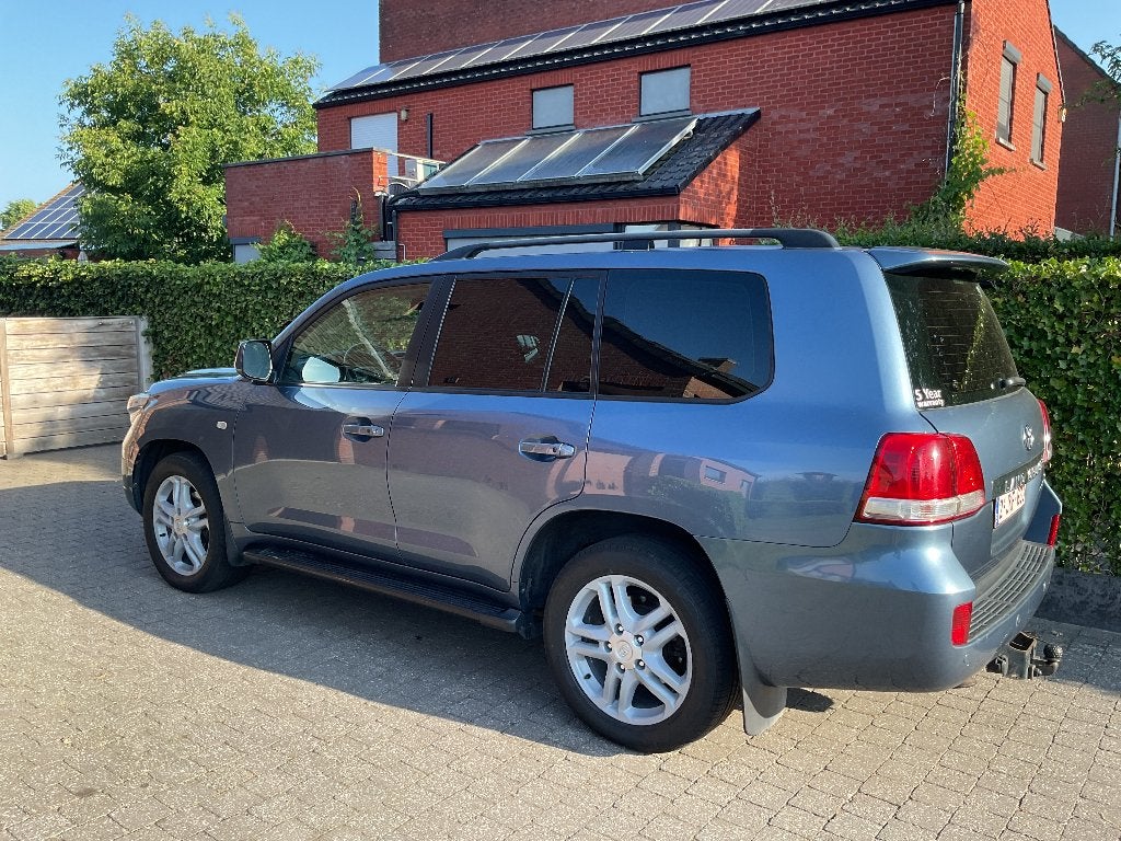 Toyota land cruiser 200 V8 diesel bi turbo LICHTEVRACHT, Auto's, Toyota, Particulier, Land Cruiser V8, 360° camera, 4x4, ABS, Achteruitrijcamera