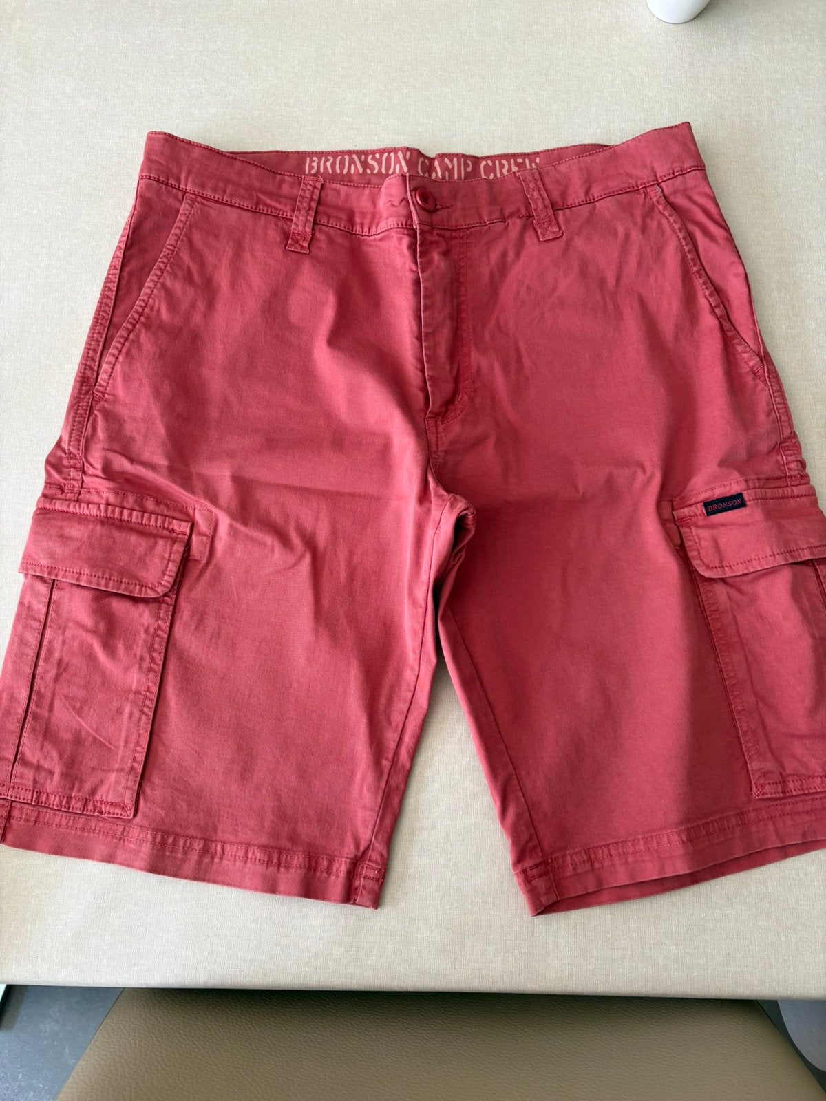 Tablier Stone Red (homme/homme) de la marque Bronson (44)., Vêtements | Hommes, Enlèvement ou Envoi, Comme neuf, Rouge
