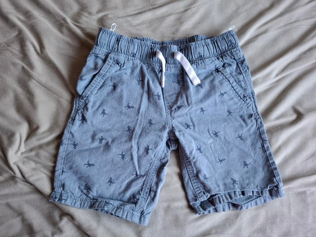 Short C&A maat 128, Kinderen en Baby's, Kinderkleding | Maat 128, C&A, Zo goed als nieuw, Jongen, Ophalen