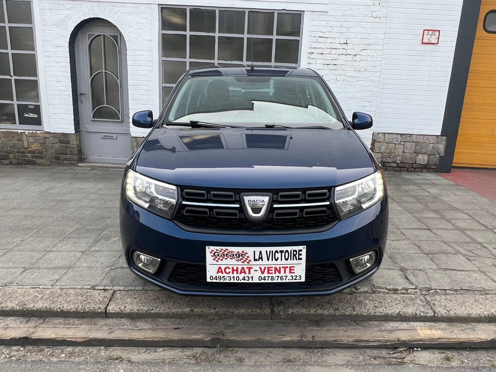Dacia Logan 2018année 0.9essence 66kw 198000km 0032478767323, Auto's, Dacia, Voorwielaandrijving, Stof, Euro 6, Blauw