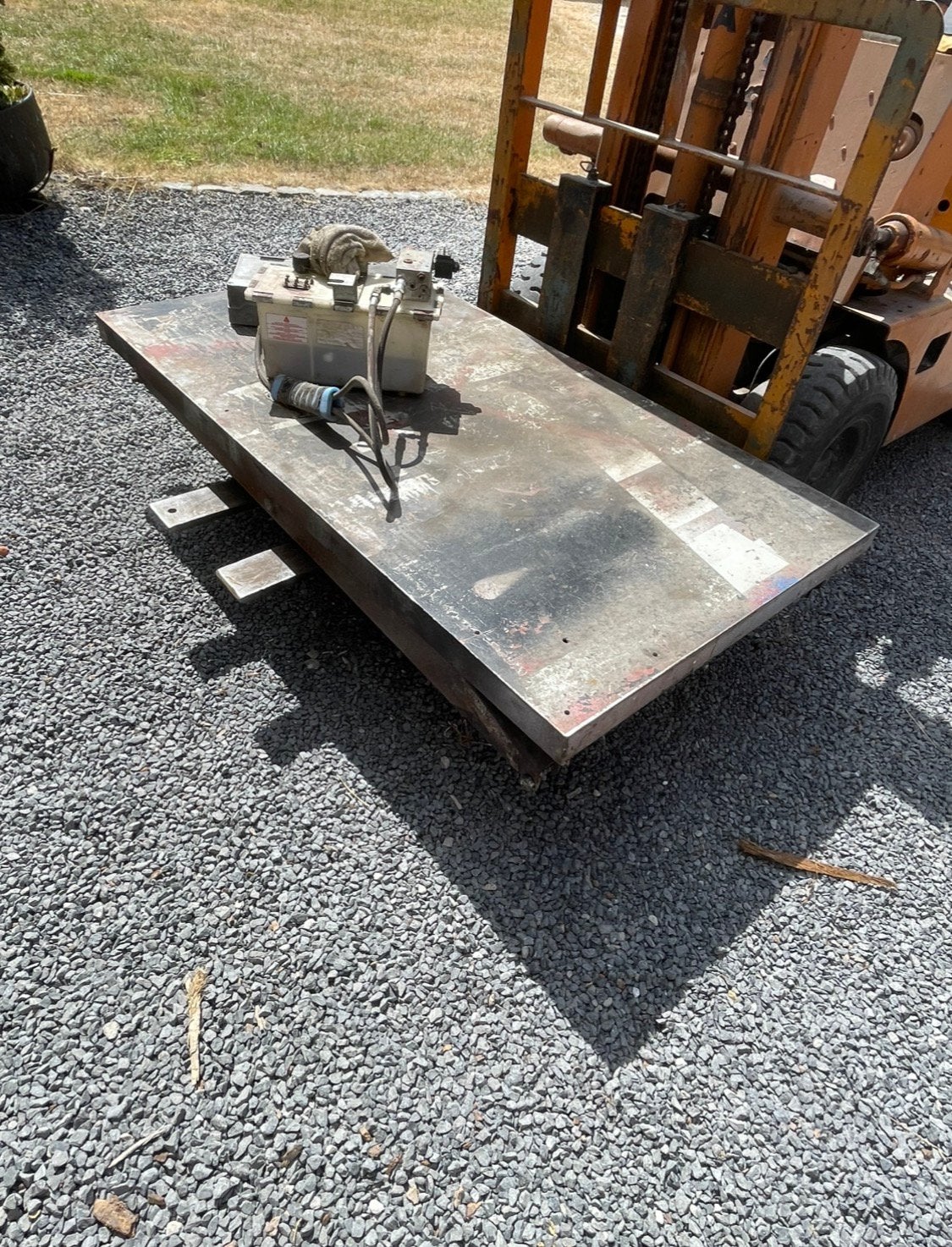 pont élévateur à ciseaux/table élévatrice 3x220 - 3x400., Autos : Divers, Outils de voiture, Enlèvement, Comme neuf