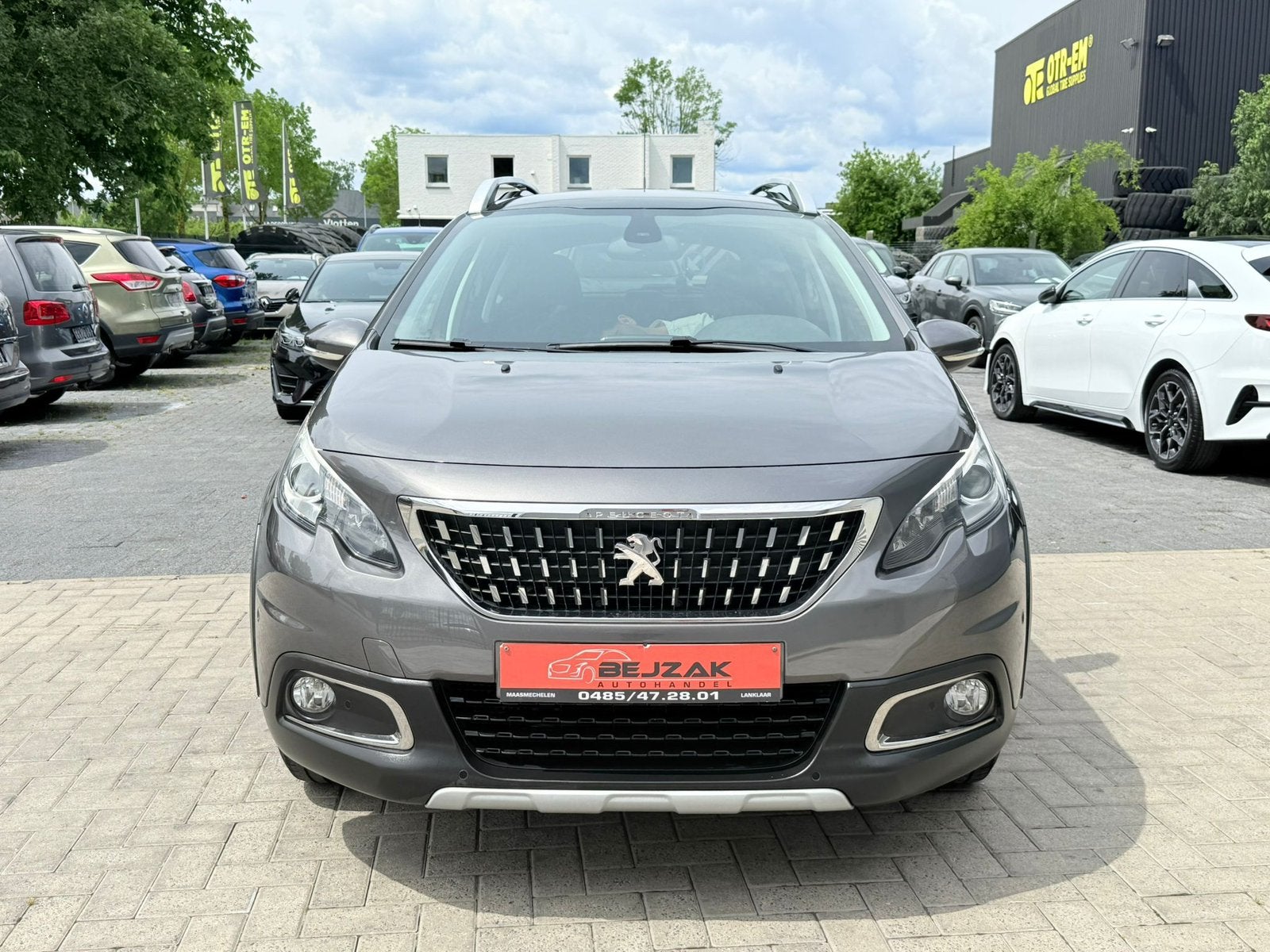 Peugeot 2008 1.2i 46.000km Automaat Nieuwstaat, Euro 6, Bedrijf, ABS, https://public.car-pass.be/vhr/3c8d3ab6-d7f8-48d8-a0b5-16c7cd596fce