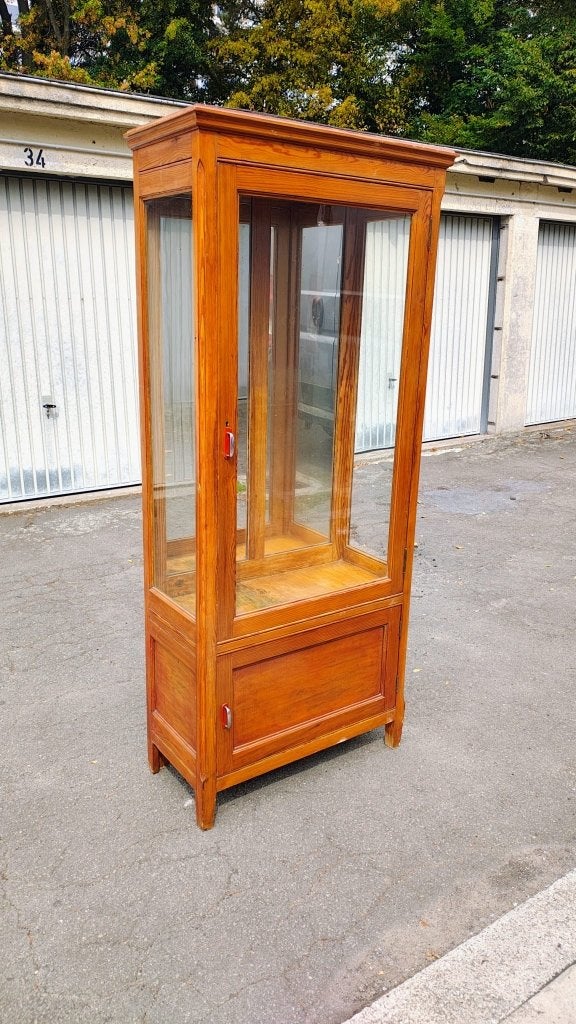 Ancienne vitrine de pharmacie, Enlèvement