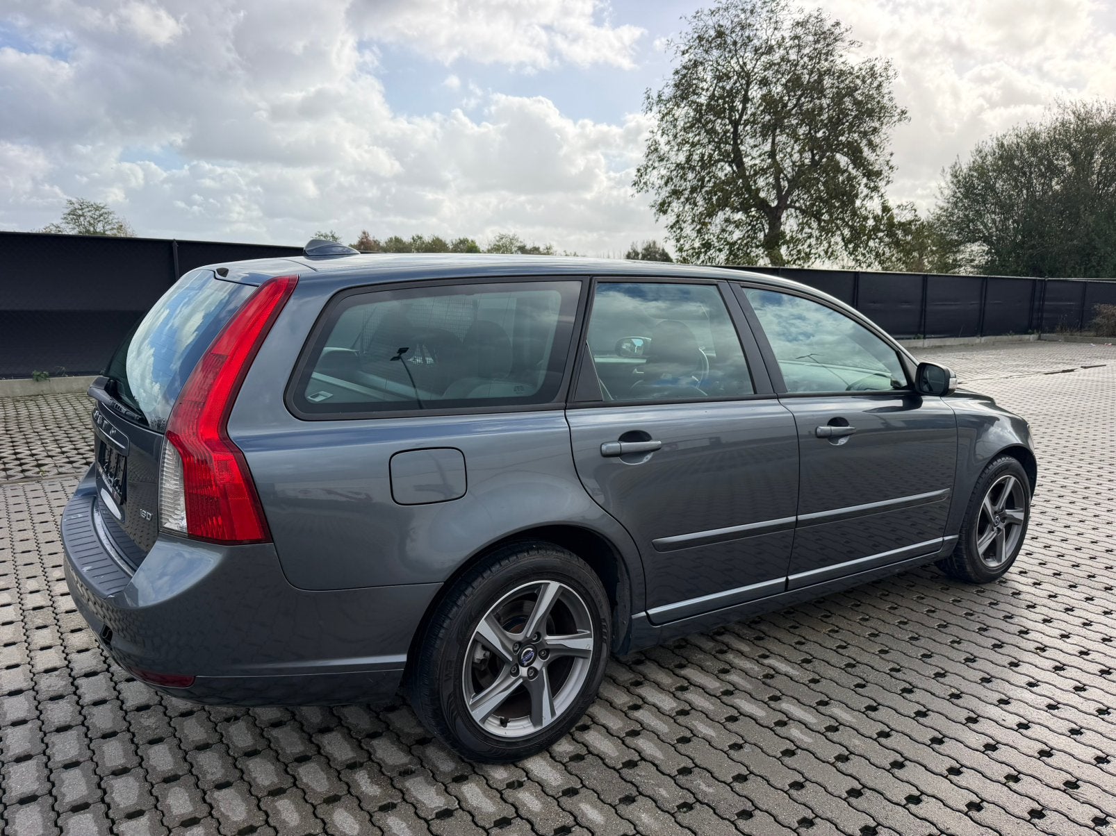 Volvo 1.6 tdci heel mooi met 2 jaar keuring voor verkoop, Autos, Achat, https://public.car-pass.be/recalls?lang=nl, Entreprise