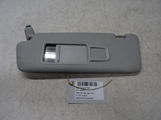 ZONNEKLEP LINKS Audi Q3 (8UB / 8UG) (01-2011/12-2019), Gebruikt, Audi