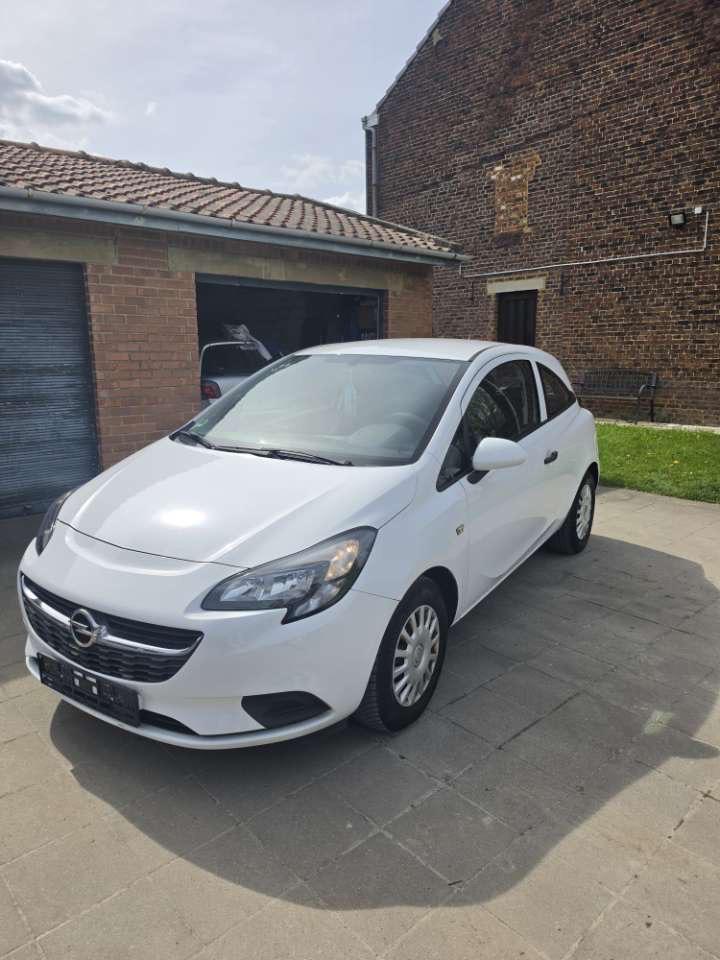 Opel corsa E prete a immatriculer garantie, Autos, Opel, Achat, Ordinateur de bord, Entreprise, Boîte manuelle