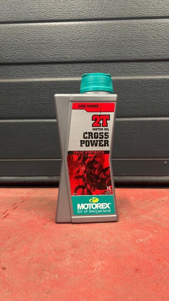 LOT DE 12 : Huile MOTOREX Cross Power 2T – 100% Synthèse, Motos, Enlèvement