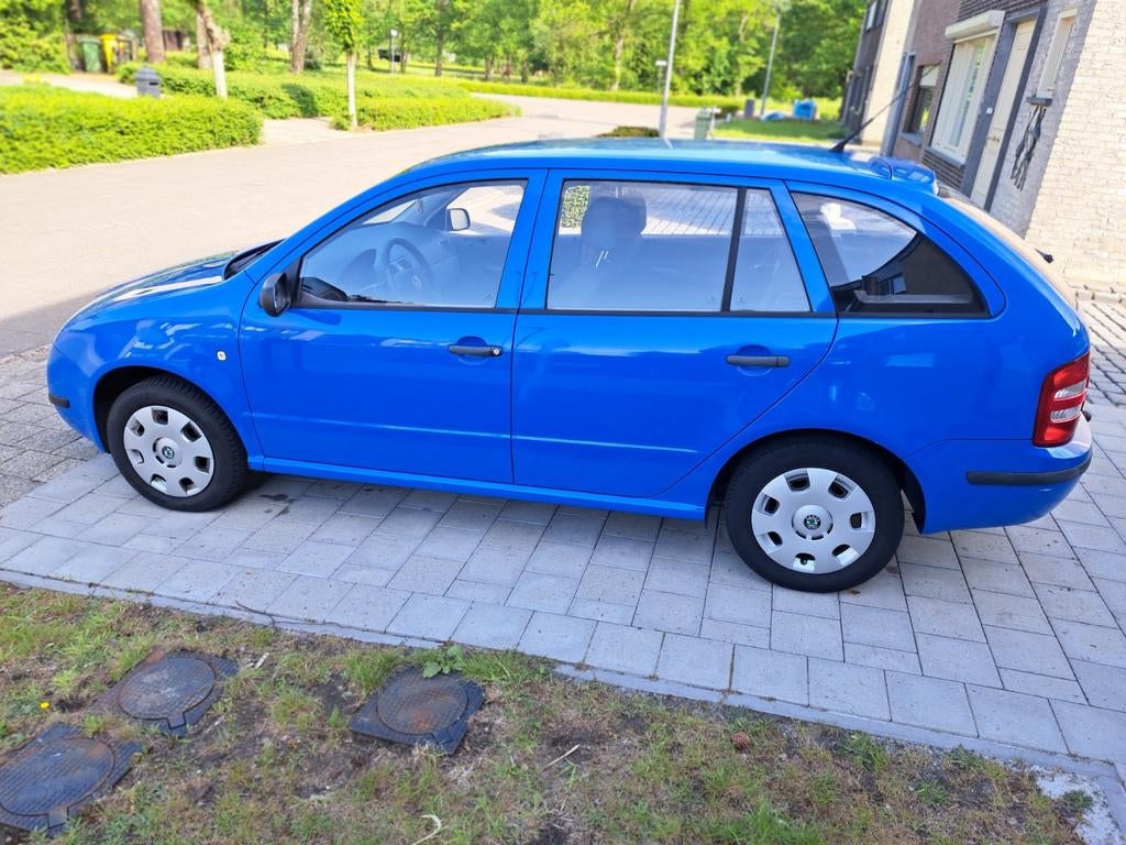 Break Skoda Fabia Combi 1.2 HTP Break, Autos, Achat, Particulier, 1199 cm³, Autres couleurs