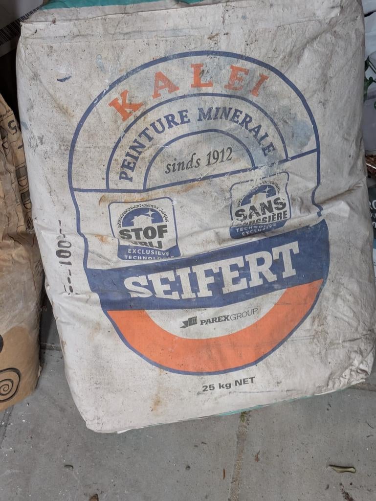 25 kg seifert kalei en 12,5 kilo cement, Ophalen of Verzenden