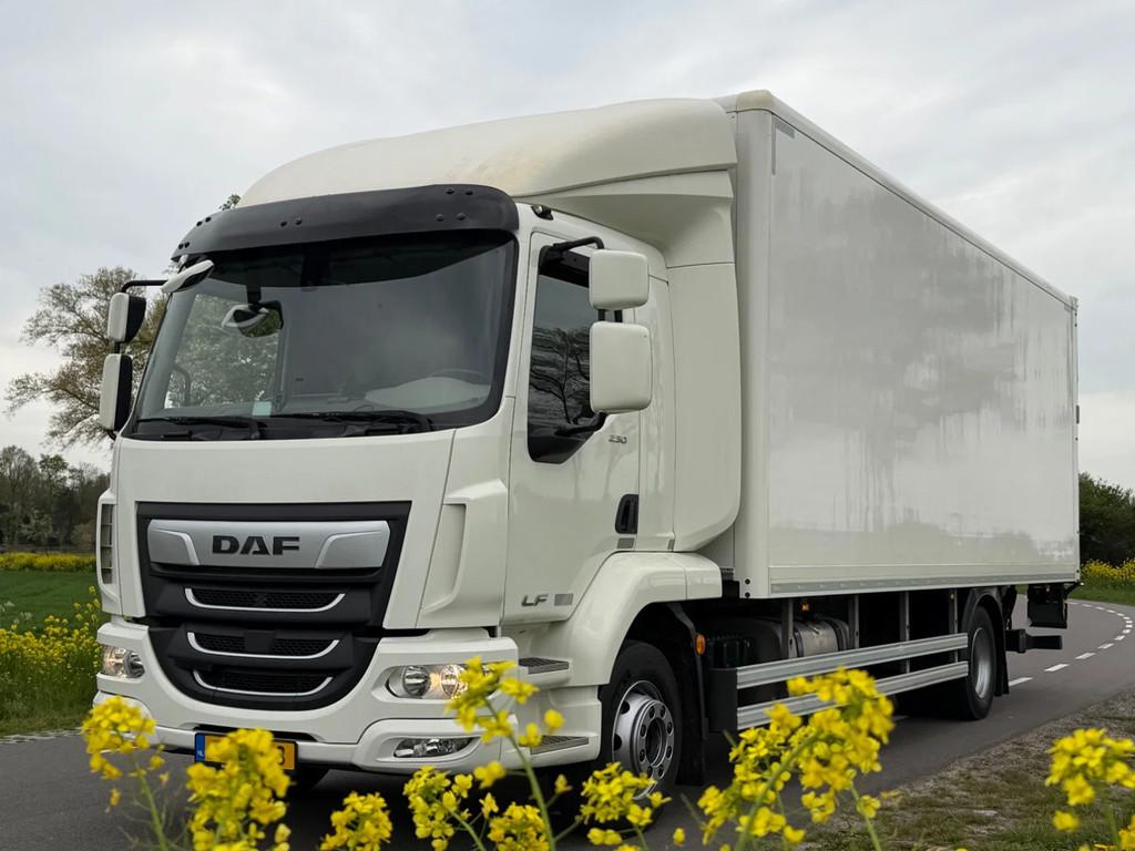 DAF LF 230 L2EN3 (bj 2022), Auto's, Bestelwagens en Lichte vracht, Automaat, Achterwielaandrijving, Euro 6, 6700 cc