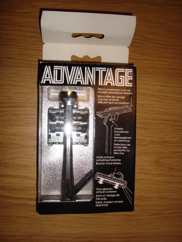 Rasoir mécanique Schick Advantage - 2 lame, Enlèvement ou Envoi, Comme neuf, Tout le visage, Soins