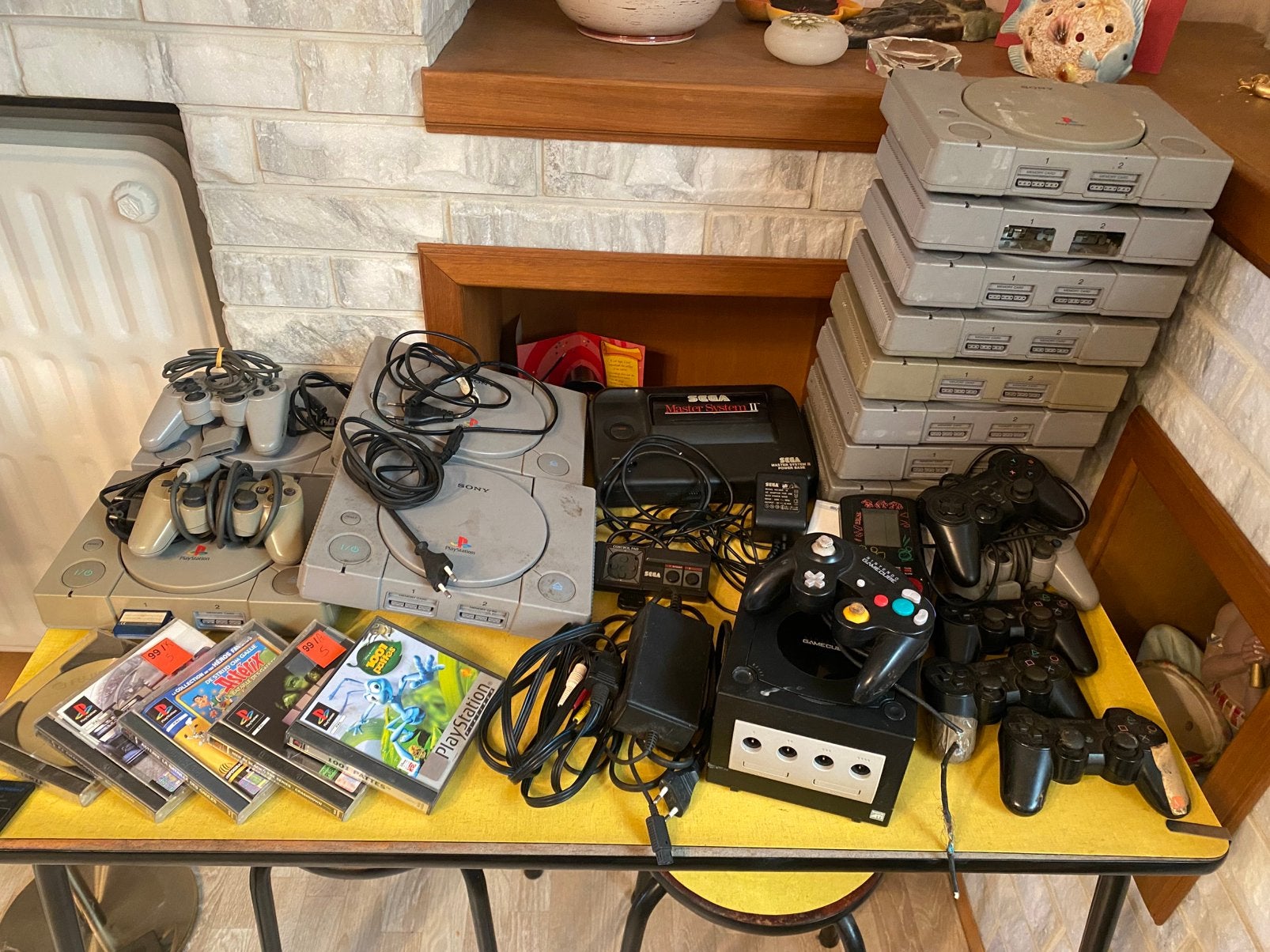 Gros Lot consoles gamecube master system PS1, Games en Spelcomputers, Spelcomputers | Nintendo GameCube, Ophalen, Zo goed als nieuw