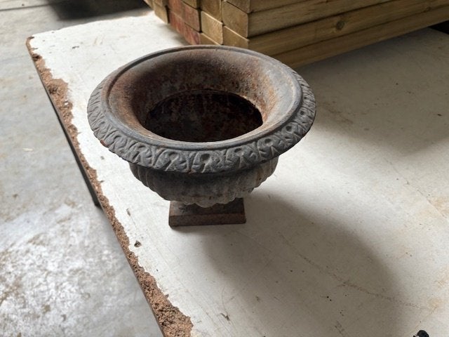 gietijzeren bloempot, 25 à 40 cm, Rond, Enlèvement, Utilisé