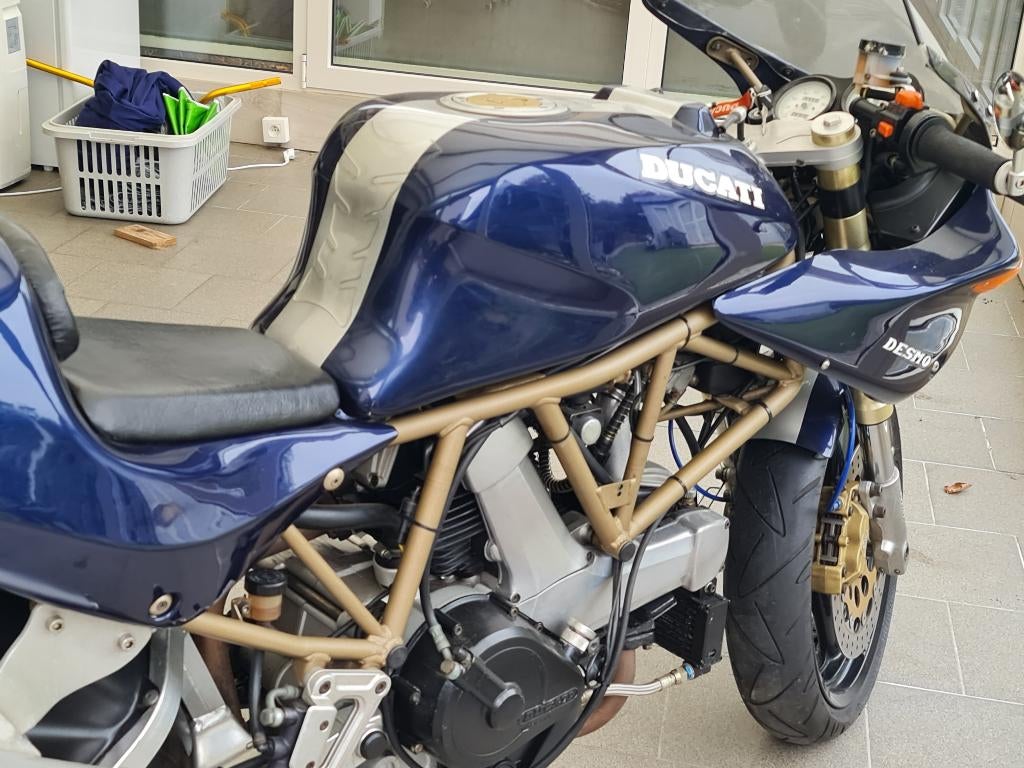 ducati 750 sport, Particulier, 2 cilinders, Sport