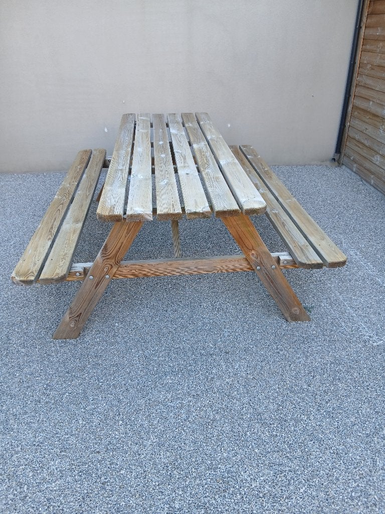 Picknick tafel hout 2 jaar oud, Ophalen, Zo goed als nieuw