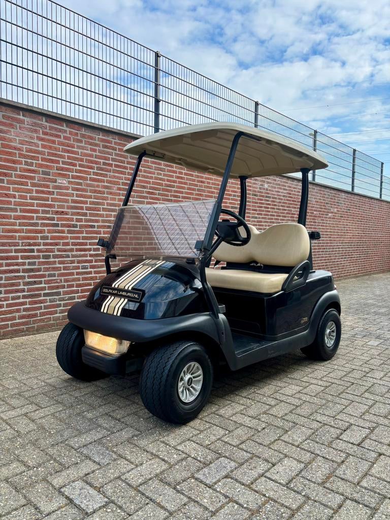 Belle voiturette de golf électrique Clubcar noire et beige, Sports & Fitness, Golf, Comme neuf, Voiturette de golf, Enlèvement ou Envoi