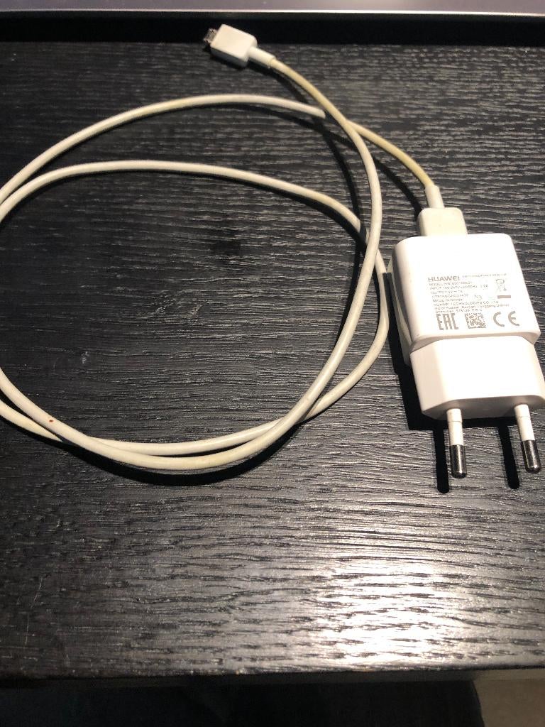 Adapter "Huawei" met kabel., Ophalen, Gebruikt