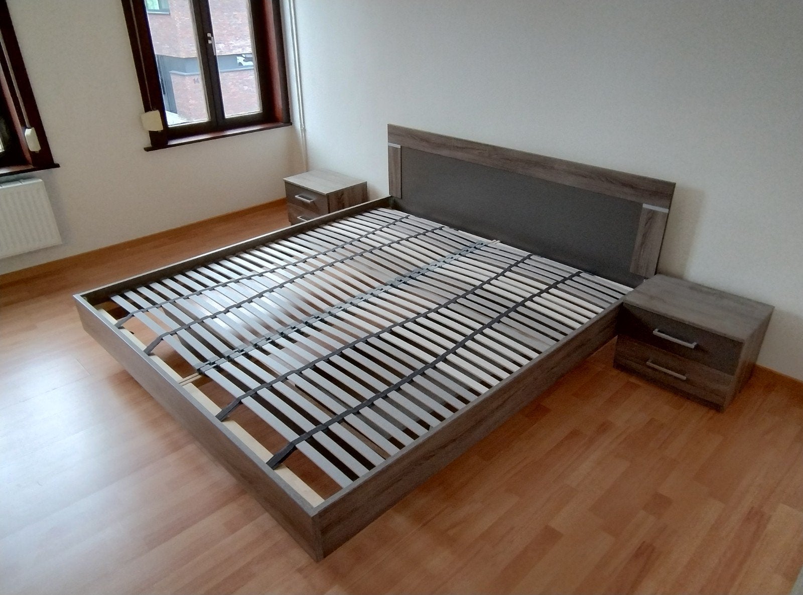 Zwevend bed 180 x 200 cm complete set, Huis en Inrichting, Slaapkamer | Bedden, 200 cm, Ophalen