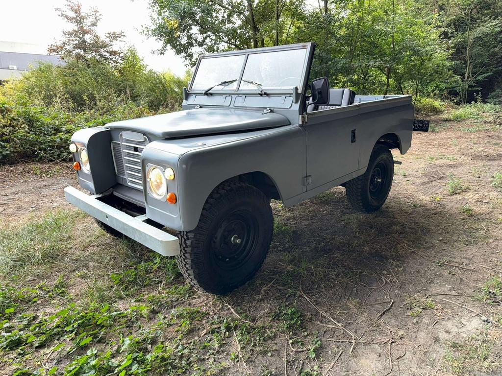 Land Rover Series III/7 SEATS/CABRIO (WITH BEIGE SOFTTOP) &, Auto's, 2286 cc, Land Rover, 7 zetels, Leder