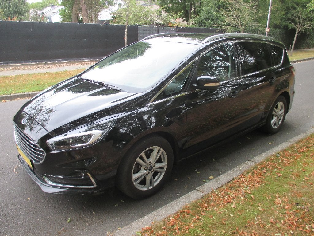 Ford S-Max Shadow Black Titanium — 45 000 km seulement, Achat, 1905 kg, Entretenue par le concessionnaire, Noir