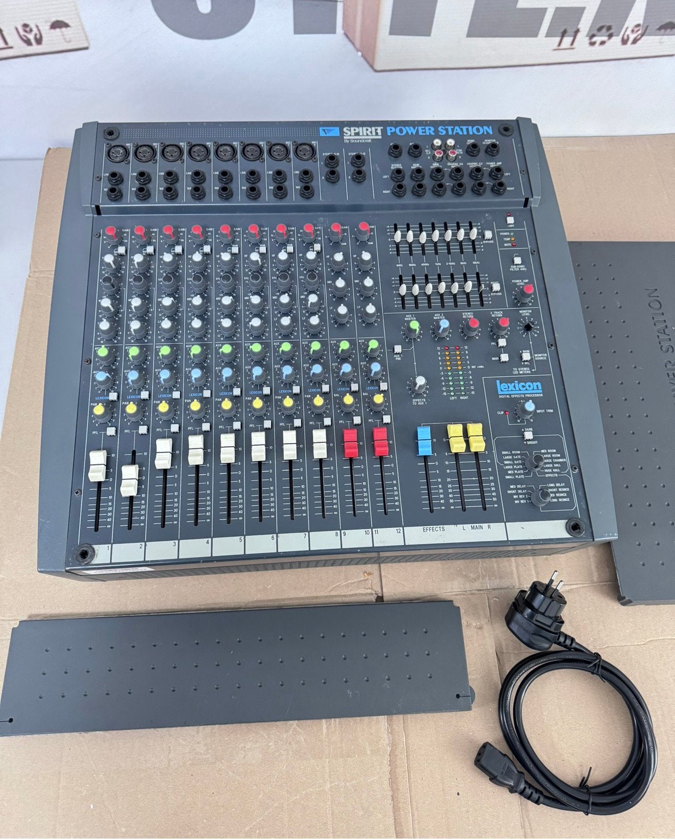 Soundcraft Spirit PowerStation - Mengpaneel audio mixer, Muziek en Instrumenten, Ophalen of Verzenden, Zo goed als nieuw
